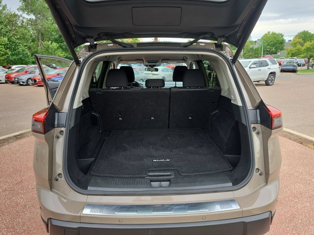 Used 2025 Nissan Rogue SV AWD/4WD image 19