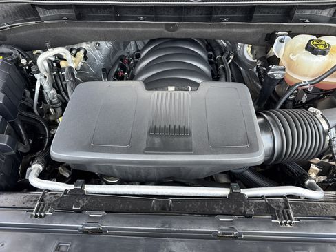Used 2021 GMC Yukon AT4 w/ AT4 Premium Package AWD/4WD image 40