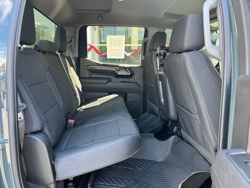 Used 2026 Chevrolet Silverado 1500 LT Trail Boss w/ Protection Package AWD/4WD image 9