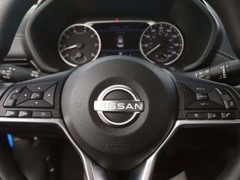 Used 2024 Nissan Sentra SV image 15