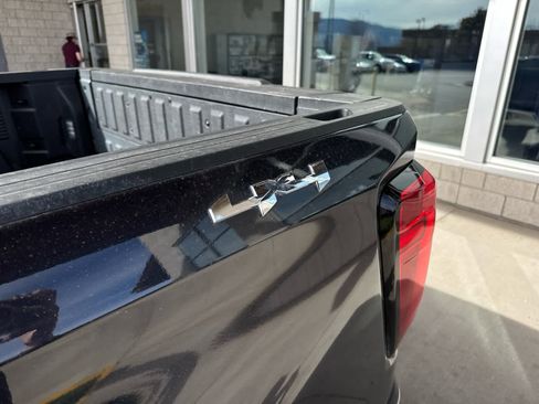 Used 2025 GMC Sierra 1500 SLT image 37