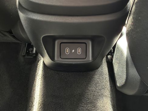 Used 2025 Hyundai Elantra SE FWD image 15