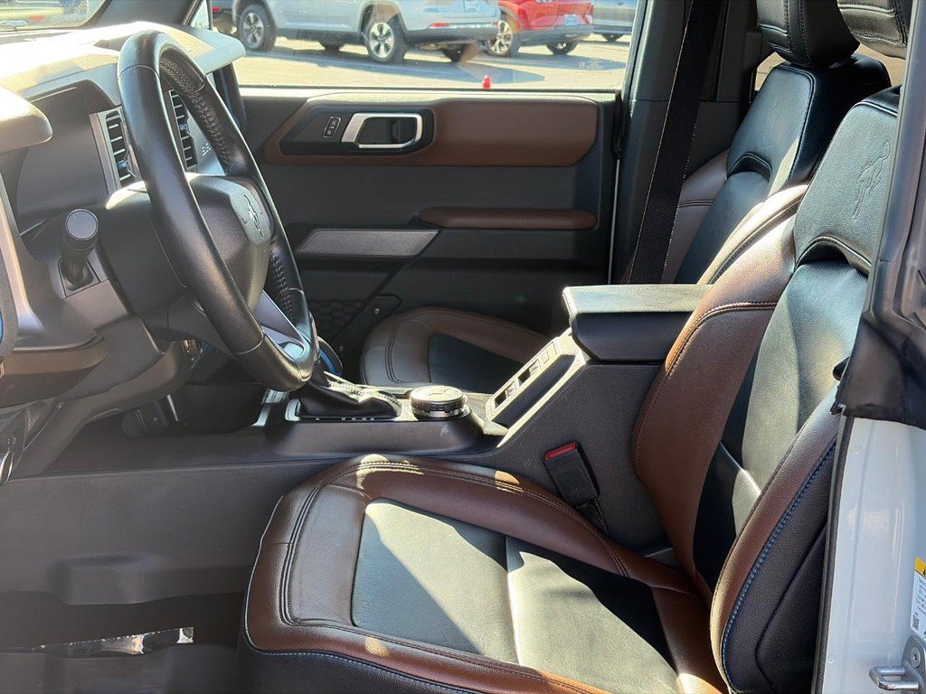 Used 2022 Ford Bronco Outer Banks AWD/4WD image 23