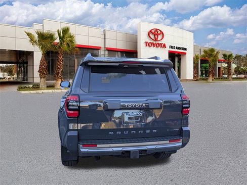 Used 2025 Toyota 4Runner Limited image 6