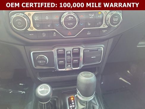 Used 2023 Jeep Wrangler Unlimited Sahara w/ Cold Weather Group AWD/4WD image 35