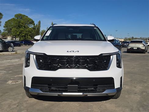 New 2026 Kia Sorento S image 3