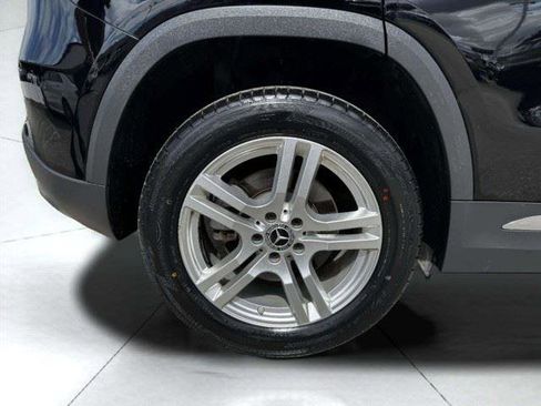Used 2021 Mercedes-Benz GLA 250 4MATIC w/ Premium Package image 55