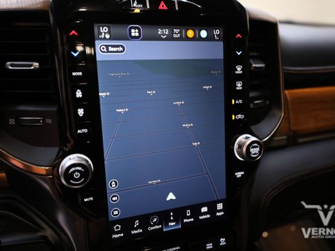 Used 2024 RAM 2500 Limited w/ Safety Group image 25