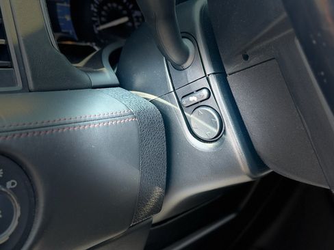 Used 2016 Lincoln Navigator Reserve AWD/4WD image 17