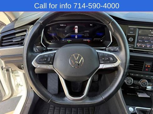 Used 2023 Volkswagen Jetta SE w/ Panoramic Sunroof Package FWD image 17