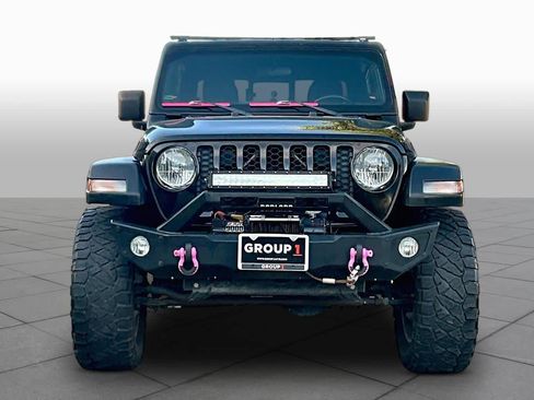 Used 2020 Jeep Gladiator Sport w/ Quick Order Package 24S AWD/4WD image 4