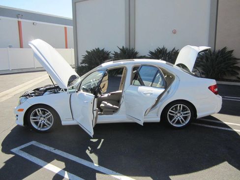 Used 2014 Mercedes-Benz C 250 Sedan image 10