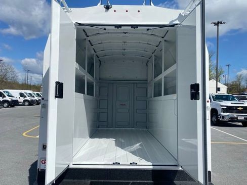 New 2024 GMC Savana 3500 w/ Power Convenience Package image 8