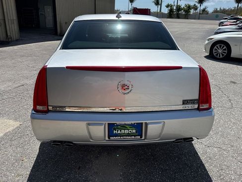 Used 2010 Cadillac DTS image 6