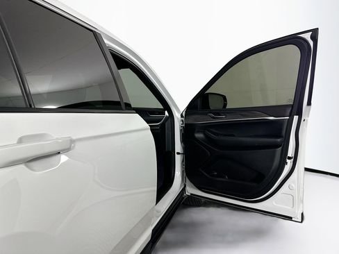 Used 2024 Jeep Grand Cherokee Limited w/ Trailer Tow Package image 34