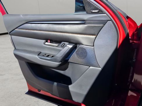 Used 2026 MAZDA CX-50 AWD 2.5 Hybrid w/ Weather Package image 17