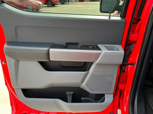 Used 2021 Ford F150 XLT image 19