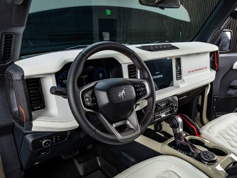 Used 2026 Ford Bronco Heritage Edition AWD/4WD image 10