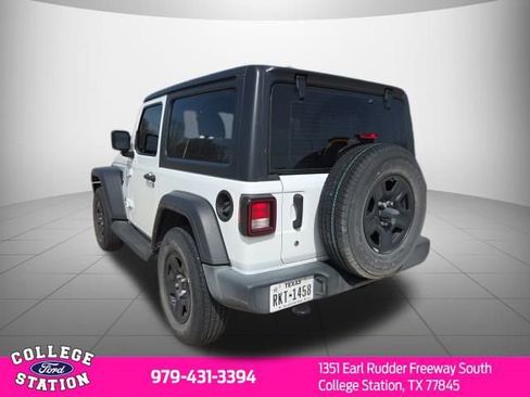 Used 2021 Jeep Wrangler Sport image 6