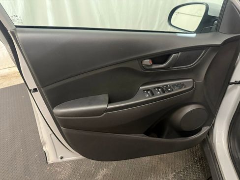 Used 2023 Hyundai Kona SEL image 22