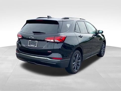 Used 2023 Chevrolet Equinox RS w/ LPO, Floor Liner Package FWD image 4