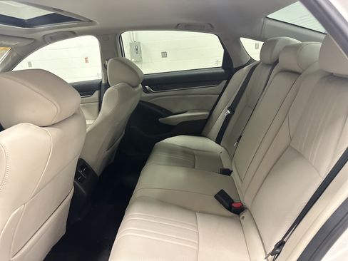 Used 2019 Honda Accord EX-L image 31