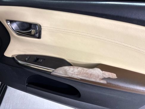 Used 2015 Toyota Avalon XLE Touring FWD image 17