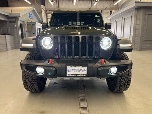 Used 2023 Jeep Gladiator Mojave image 2