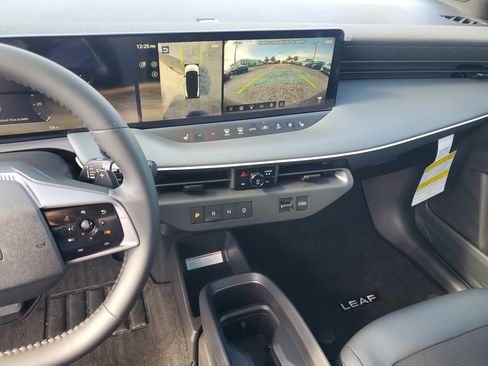 New 2026 Nissan Leaf Platinum+ image 14