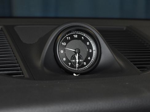 New 2026 Porsche Macan image 12