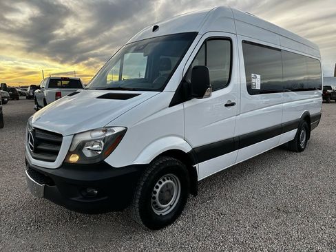 Used 2014 Mercedes-Benz Sprinter 2500 image 5