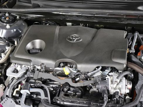Used 2025 Toyota Camry SE w/ Multimedia Upgrade Package FWD image 15