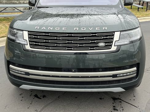 Used 2023 Land Rover Range Rover SE image 10