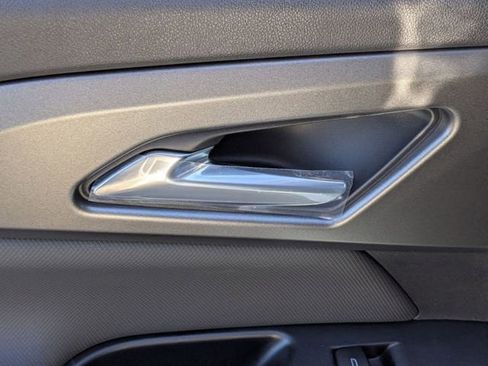 New 2026 Chevrolet Equinox EV LT image 26