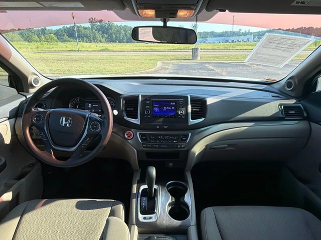 Used 2017 Honda Ridgeline RTS image 4