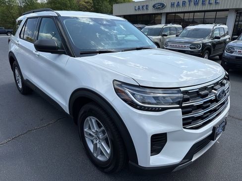 New 2026 Ford Explorer Active RWD image 28