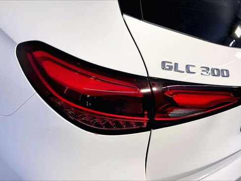 New 2026 Mercedes-Benz GLC 300 4MATIC image 5