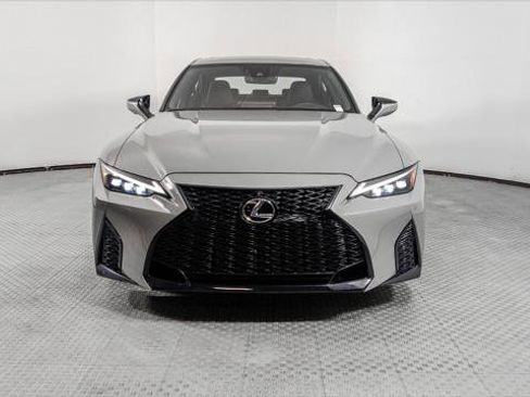 Used 2022 Lexus IS 500 image 12