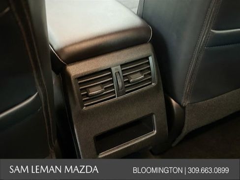 Used 2024 Mitsubishi Outlander SE Black Edition image 25