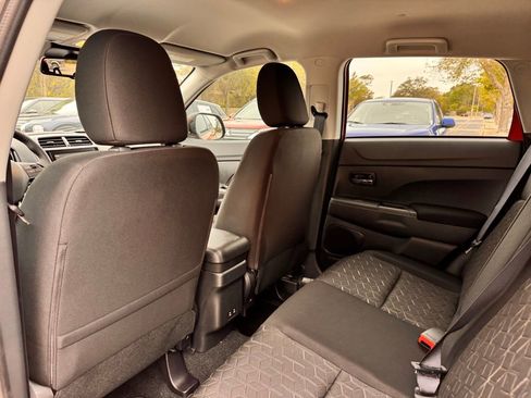 New 2026 Mitsubishi Outlander Sport LE AWD/4WD image 17