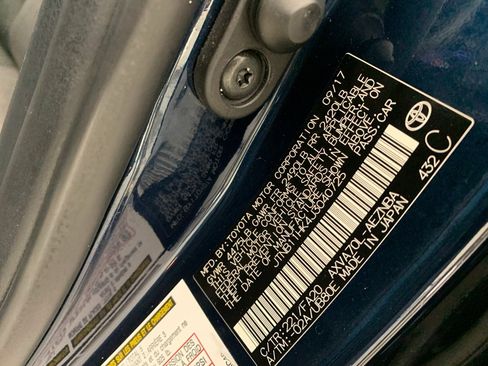 Used 2018 Toyota Camry LE w/ Protection Package (Q2) image 13