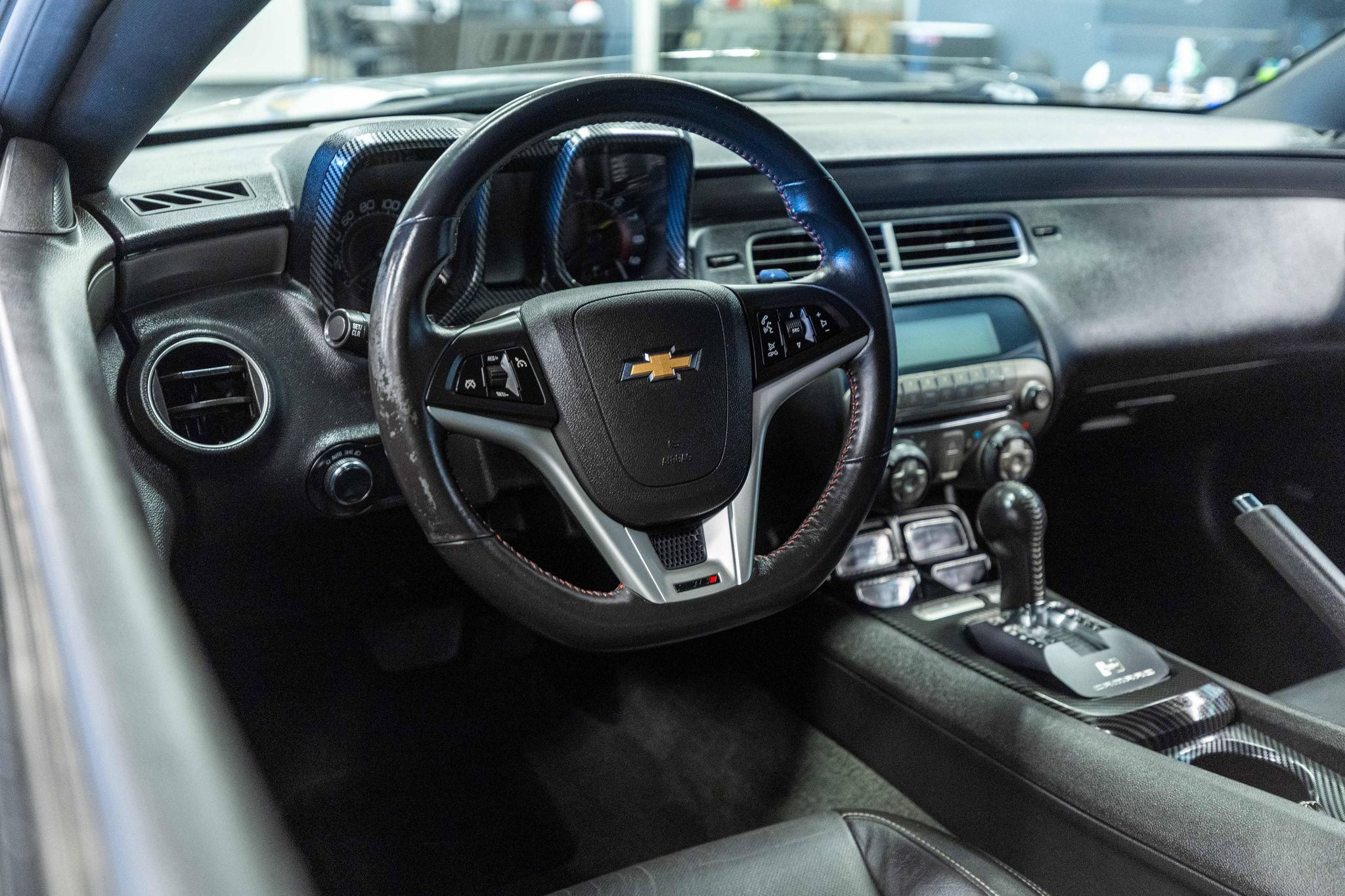 Used 2011 Chevrolet Camaro SS w/ LPO, Ground Effects Package RWD image 10