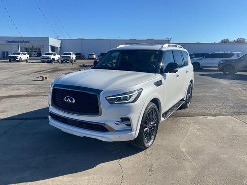 Used 2023 INFINITI QX80 Premium Select w/ Cargo Package image 2