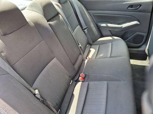 Used 2025 Nissan Altima 2.5 SV FWD image 29