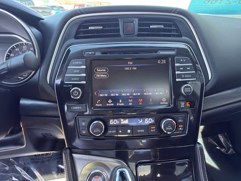 Used 2022 Nissan Maxima Platinum w/ Sport Mat Group FWD image 11
