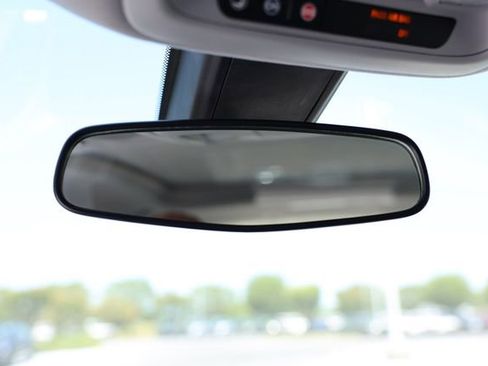 Used 2019 Chevrolet Malibu LT FWD image 34