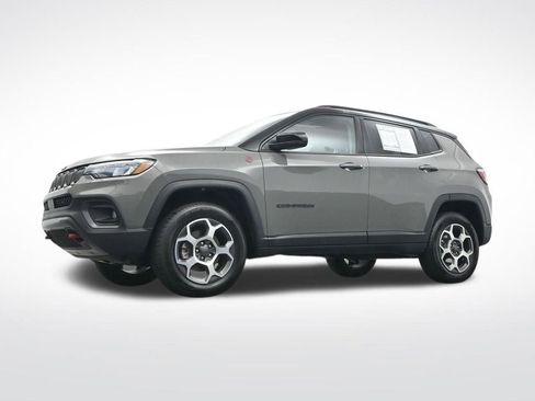 Used 2022 Jeep Compass Trailhawk w/ Trailhawk Convenience Group image 32