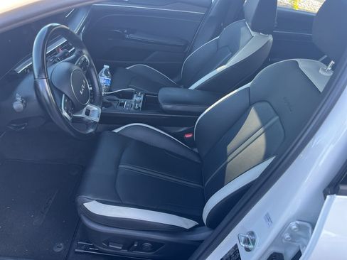 Used 2025 Kia K5 GT-Line w/ GT-Line Premium Package FWD image 2