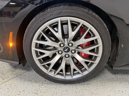 Used 2025 Ford Mustang GT Premium RWD image 26