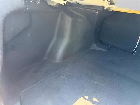 Used 2021 Toyota Corolla LE FWD image 28